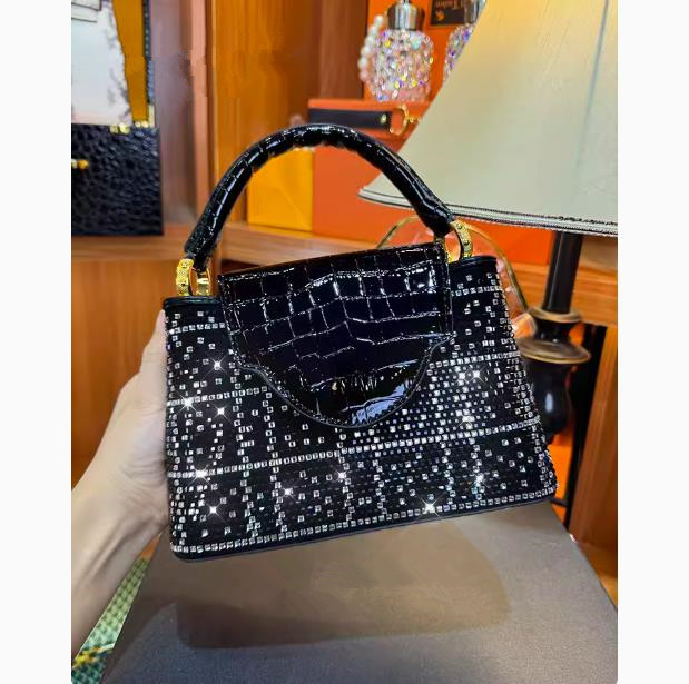 Europäische und Amerikanische  – Luxury Bags Entry Bewertung und Preis