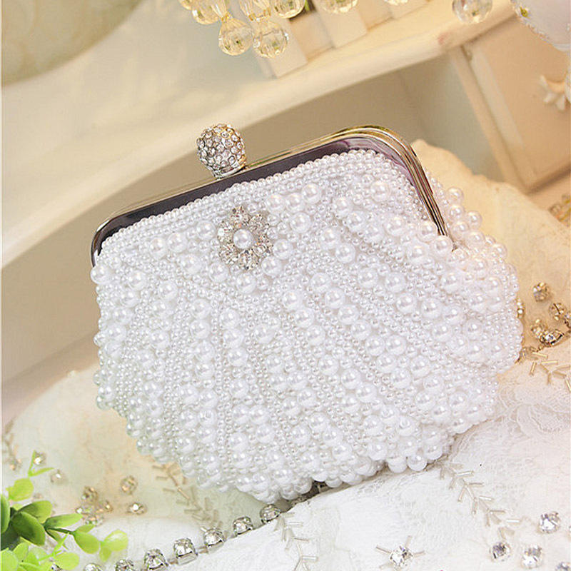 Luxuriöse Clutch mit gewellten – Luxury Bags Direct Bewertung und Preis