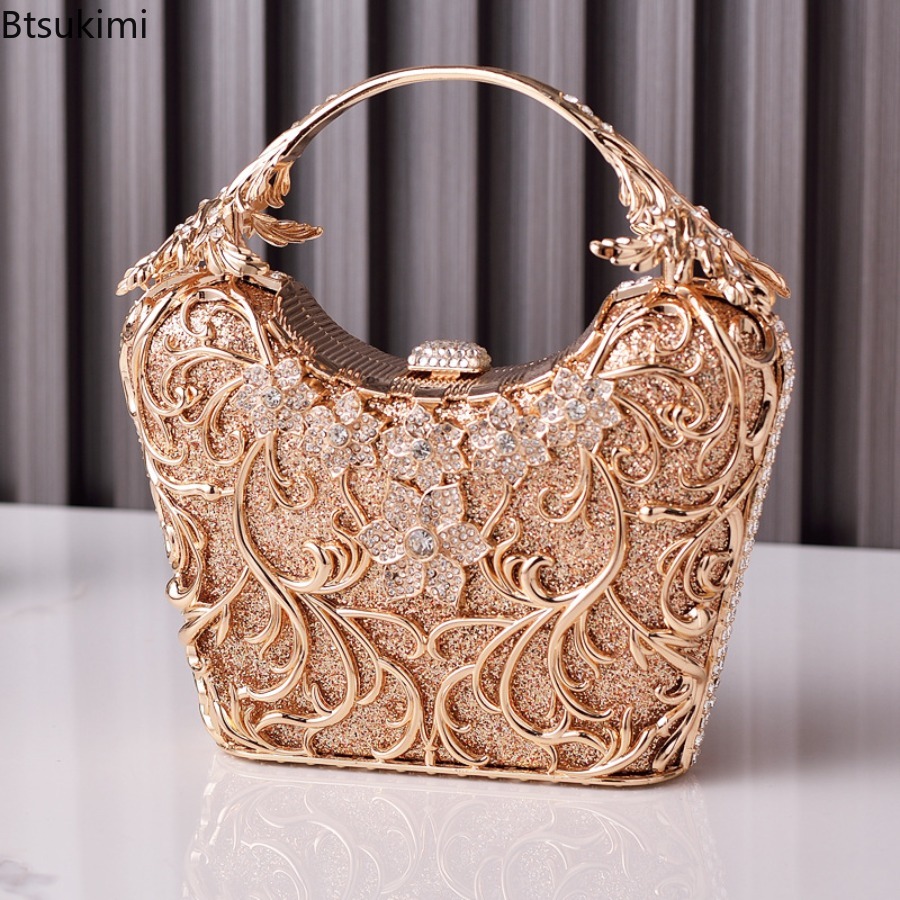 Ausgehöhlte Metall-Abendtasche – Luxury Bag Collection Bewertung und Preis