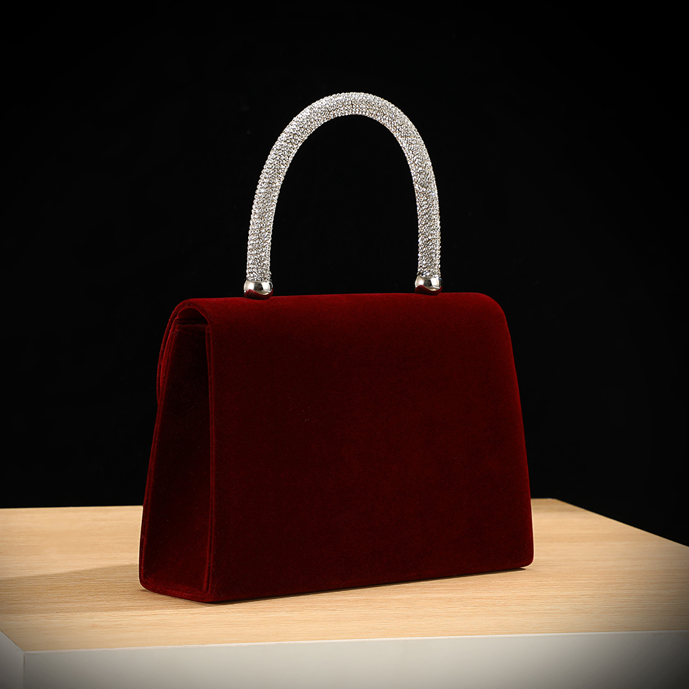 Neue Samt-Handtasche mit Schle – Luxury Bag Collection Bewertung und Preis